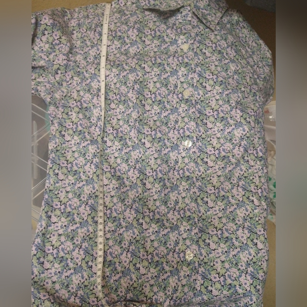 LL Bean Floral Stretch Blouse - Picture 6 of 9
